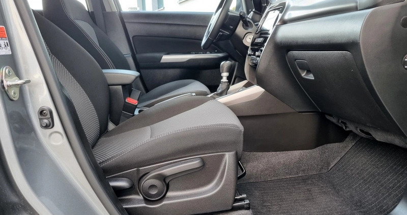 Suzuki Vitara cena 79900 przebieg: 50740, rok produkcji 2021 z Gdynia małe 781